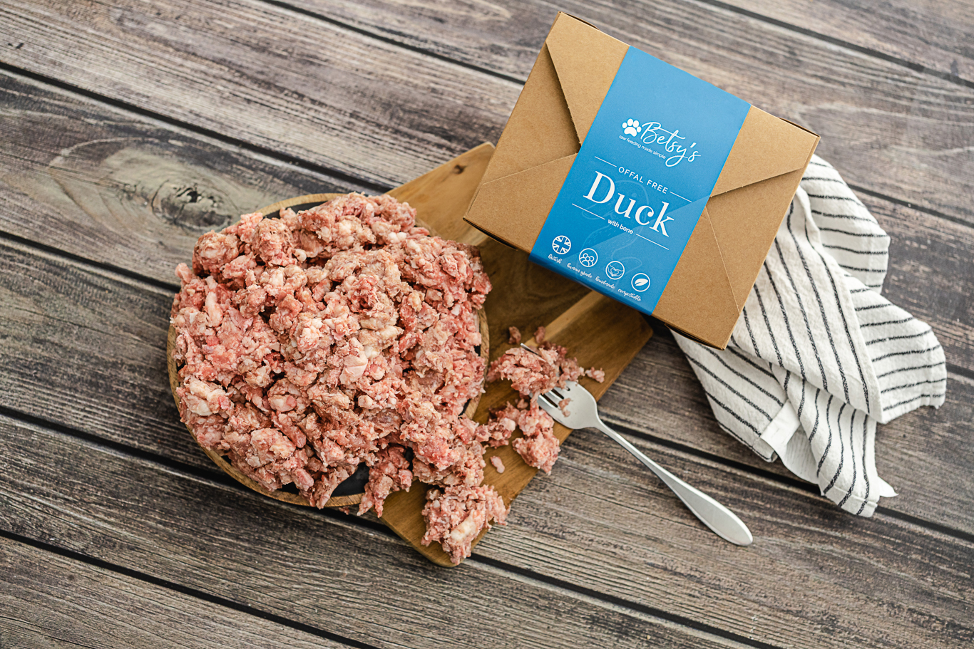 Raw dog food duck offal free